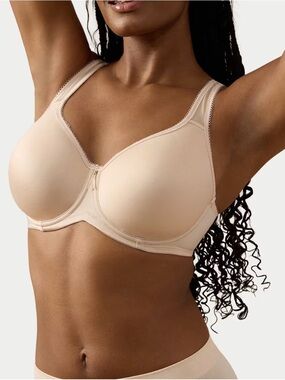 Wacoal Basic Beauty Spacer T-Shirt Bra. 32DD